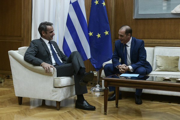 Η Δεξιά «τερατογένεση» – Ο Μητσοτάκης άνοιξε παράθυρο για κυβερνητική συνεργασία με Βελόπουλο