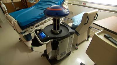 Ιαπωνικό ρομπότ σκοτώνει τον κορονοϊό με υπεριώδη ακτινοβολία σε 2 λεπτά