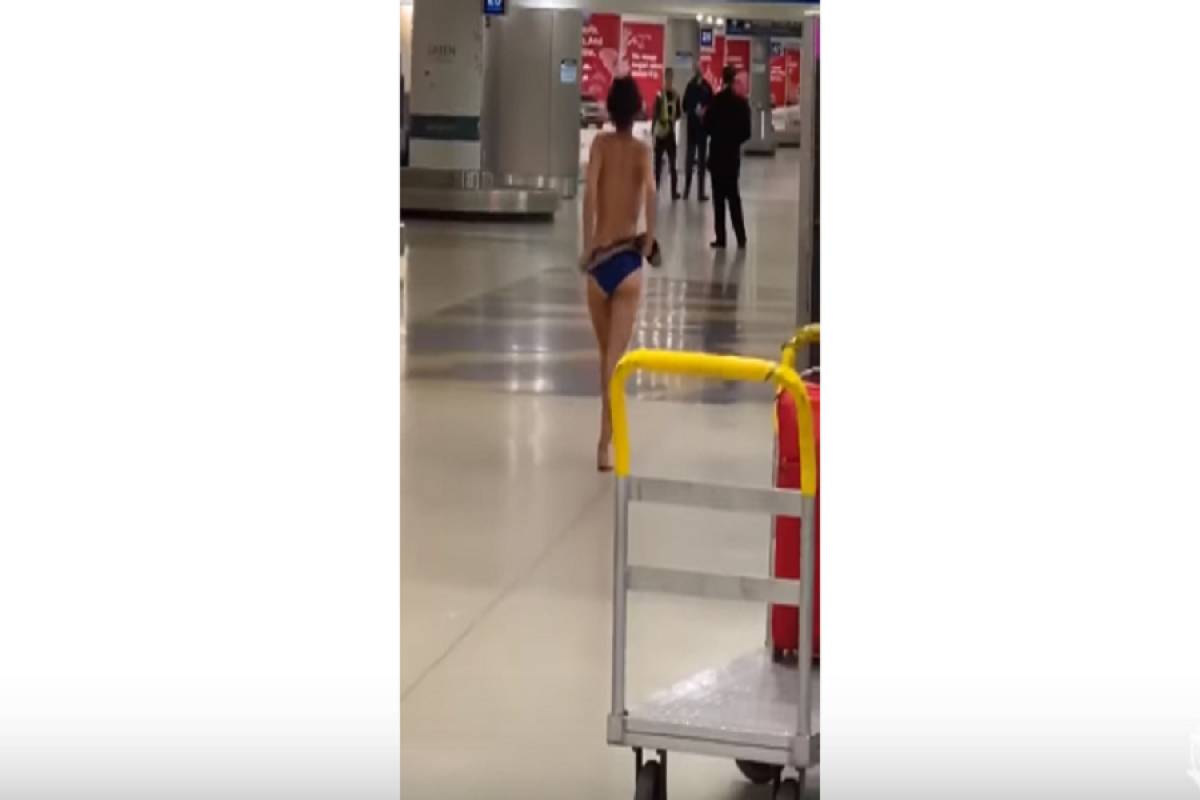 Γυναίκα έκανε στριπτίζ μέσα σε αεροδρόμιο
