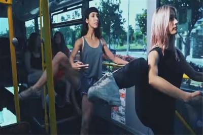 ΚΤΕΛ Βόλου: H viral διαφήμιση - «To αστικό είναι cool»