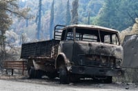 Φωτιά στη Γορτυνία: Μεγάλη αναζωπύρωση απειλεί το Νεοχώρι