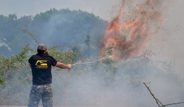 Φωτιά στην Ηλεία: Εκκενώθηκε ο οικισμός Λάλα λόγω αναζωπύρωσης