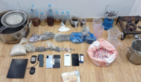 Εντοπίστηκε εργαστήριο παρασκευής ναρκωτικών στην Κυψέλη - Τρεις συλλήψεις