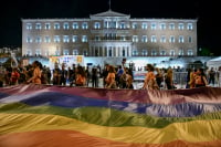 Athens Pride 2022: Σήμερα η παρέλαση με Γιώργο Καπουτζίδη, Έλενα Παπαρίζου και Onirama