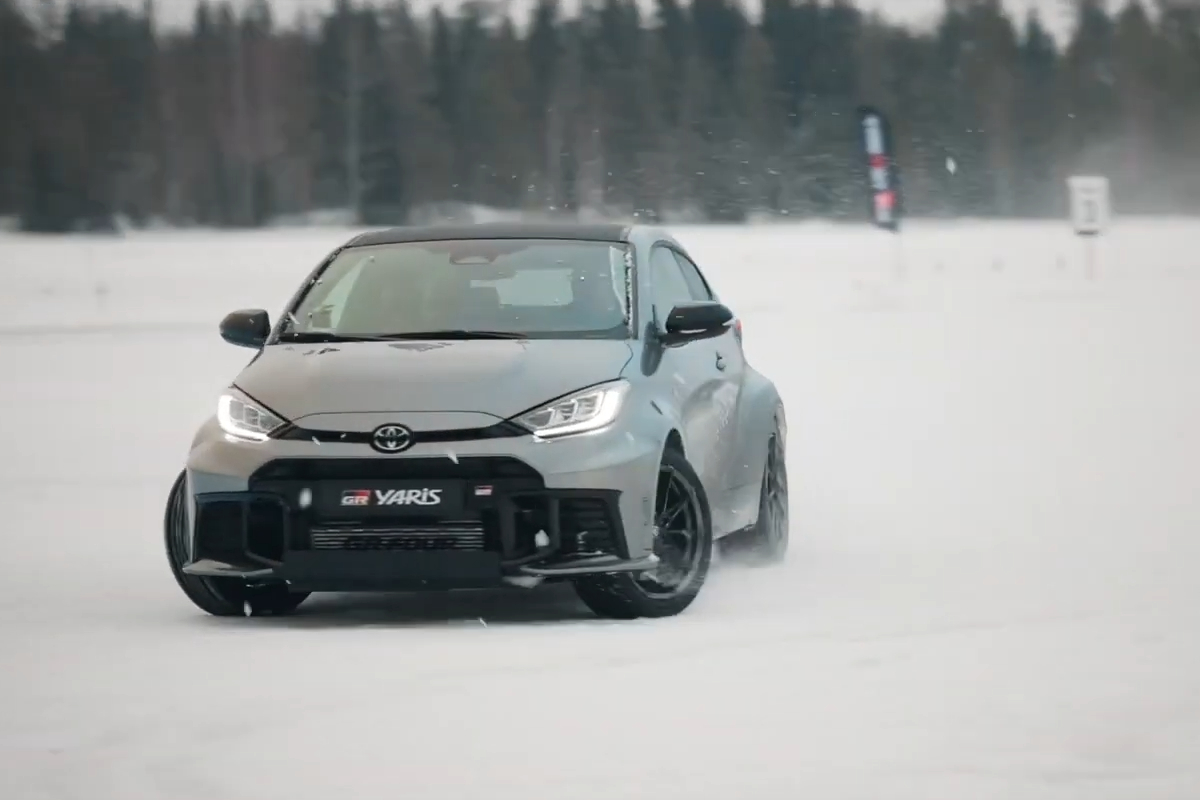 Νέο Toyota GR Yaris: Χορεύοντας στους πάγους με 280 ίππους (Βίντεο)