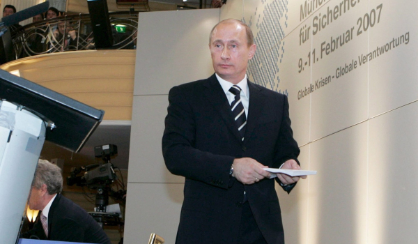 Διάσκεψη Μονάχου: Όταν ο Πούτιν από το 2007 είχε προειδοποιήσει ΗΠΑ και ΝΑΤΟ για την Ουκρανία