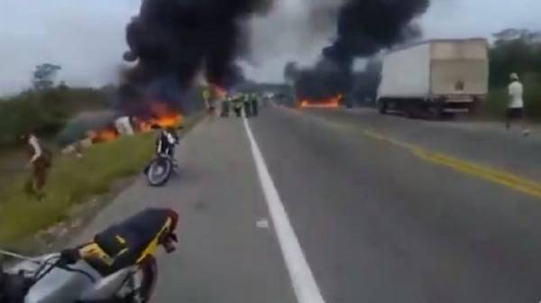 Κολομβία: Τουλάχιστον 7 νεκροί και 46 τραυματίες από έκρηξη σε βυτιοφόρο (video)