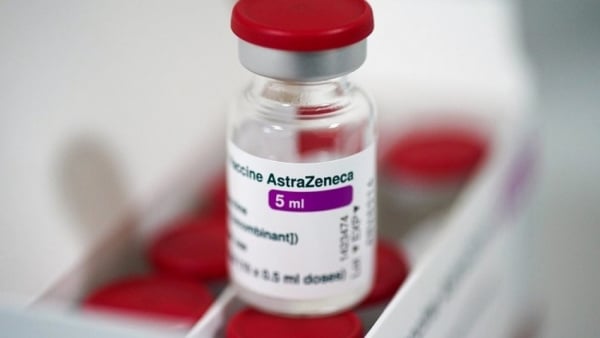 Εμβόλιο AstraZeneca: Σήμερα η απόφαση της Επιτροπής Εμβολιασμών
