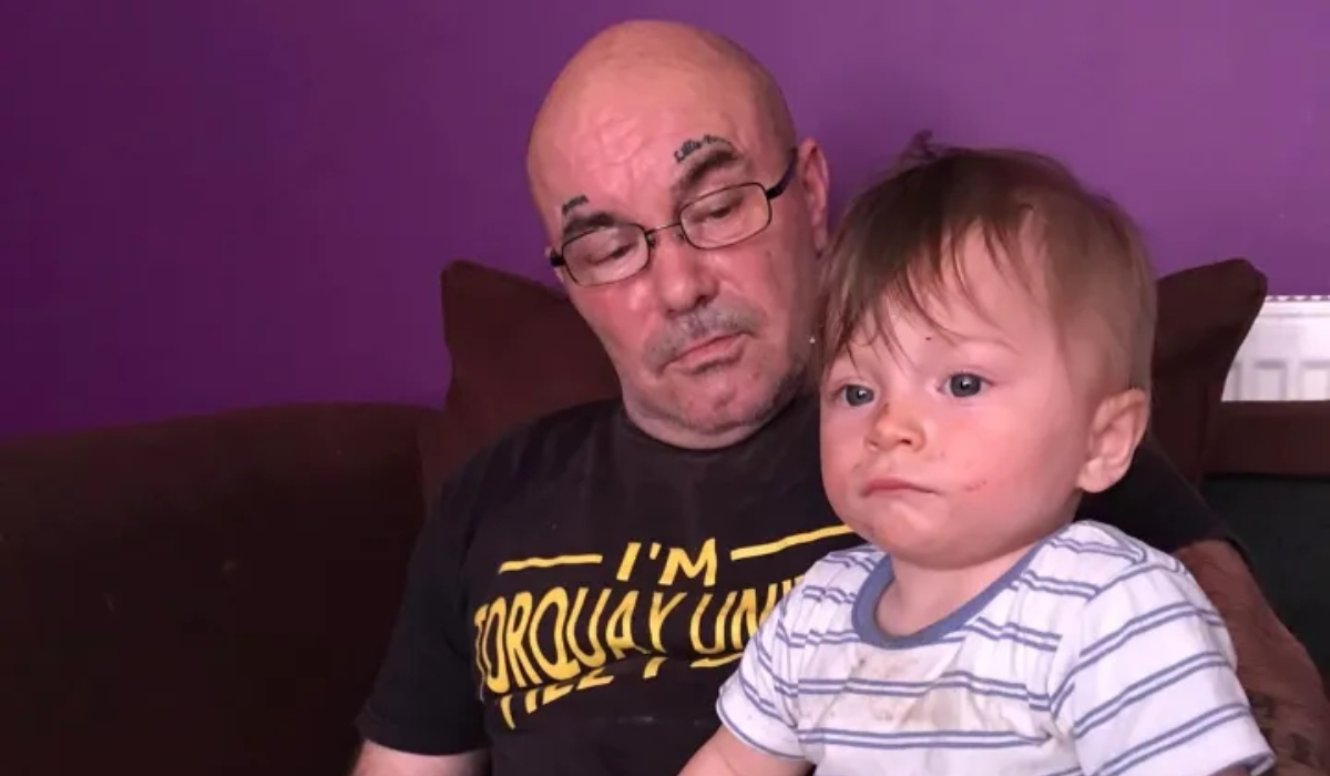 Τραγωδία στη Βρετανία: Πέθανε από την πείνα μωρό 2 ετών, γιατί ο πατέρας του είχε «σβήσει» από ανακοπή