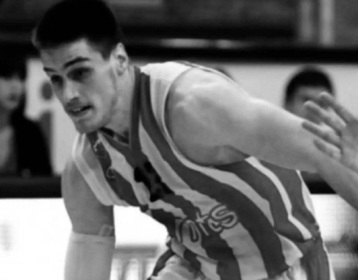 Σοκ στον Ερυθρό Αστέρα: Πέθανε από σπάνια ασθένεια ο 26χρονος μπασκετμπολίστας Ιβάν Τσόροβιτς