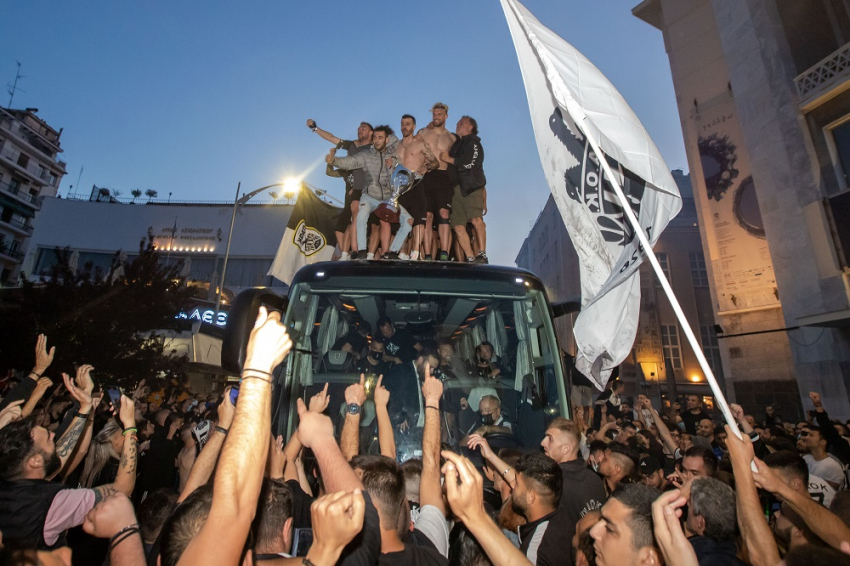ΠΑΟΚ: Οι πανηγυρισμοί στη Θεσσαλονίκη για το Κύπελλο