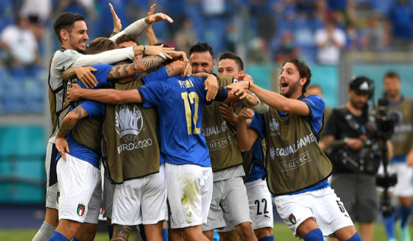 Ιταλία – Ουαλία 1-0: Η «Σκουάντρα Ατζούρα» πέρασε αήττητη στην επόμενη φάση