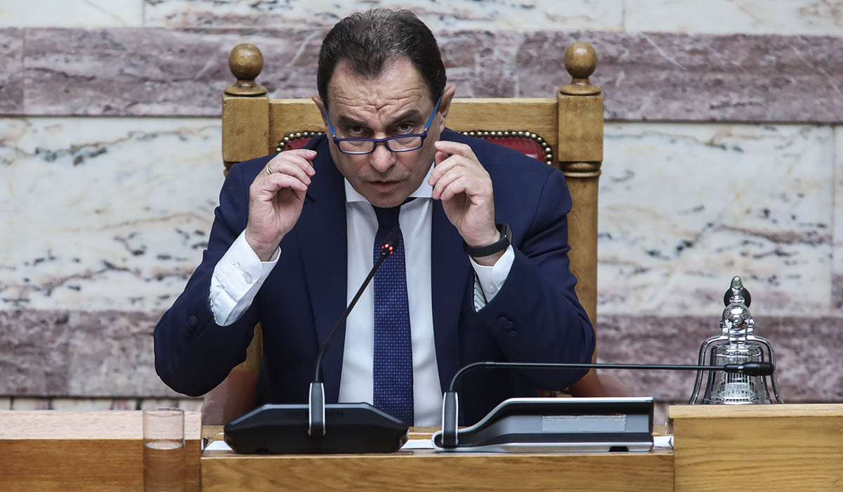 Ανακοινώθηκαν στην Ολομέλεια της Βουλής οι 9 αποχωρήσεις βουλευτών από τον ΣΥΡΙΖΑ