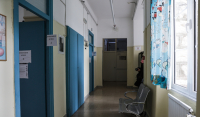 Αυξάνονται οι νοσηλείες παιδιών με κορονοϊό: «Πιο πολλά από τον χειμώνα»