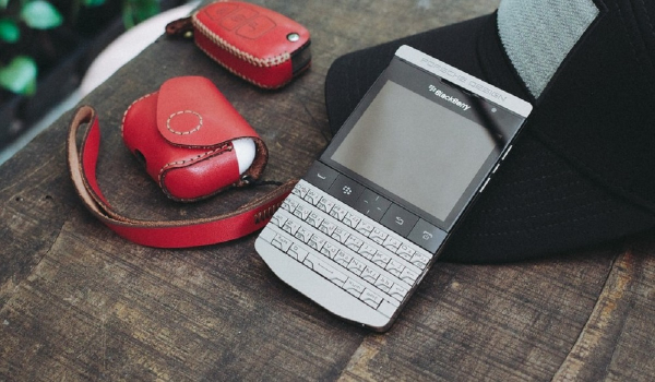 Blackberry: Σταματάει σήμερα η λειτουργία των κλασικών τηλεφώνων
