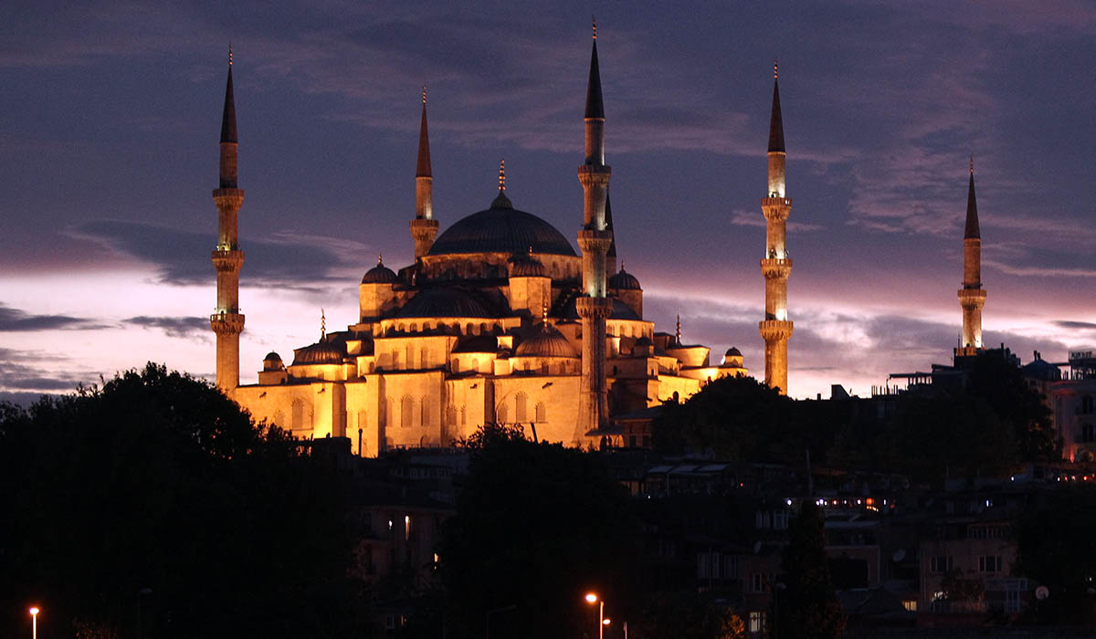 «Δεν αφορά τους Έλληνες αν έγινε τζαμί η Αγία Σοφία», λέει ο εκπρόσωπος του κόμματος του Ερντογάν