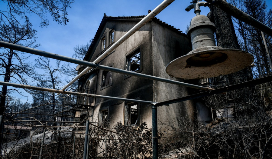 Φωτιές: 112 σπίτια κρίθηκαν επικίνδυνα στις πρώτες 527 αυτοψίες