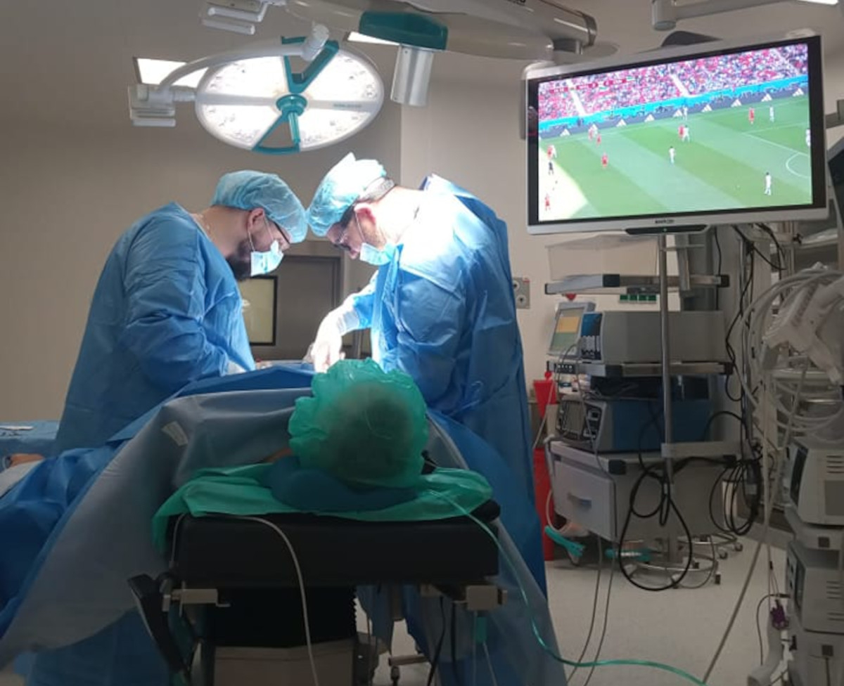 Μουντιάλ 2022: Πολωνός έβλεπε αγώνα ενώ τον χειρουργούσαν