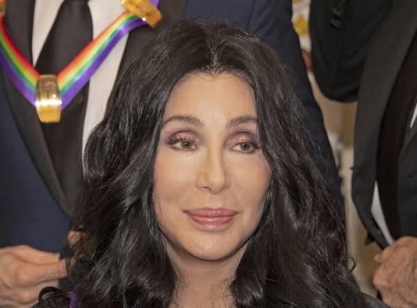 Η Cher θα λανσάρει νέο άρωμα