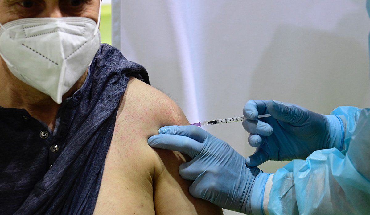 Γερμανία: Νοσοκόμα χορηγούσε… αλατούχο διάλυμα αντί για εμβόλιο κατά του κορονοϊού