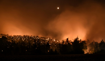 Χάος με τη φωτιά στην Άμφισσα: Εκκενώνεται η βόρεια Ιτέα - Οι κάτοικοι εγκατέλειψαν το Σερνικάκι