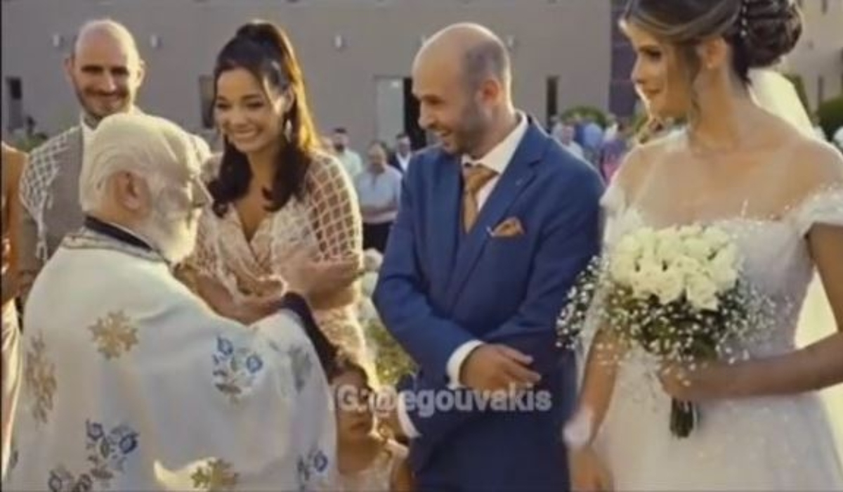 Απίθανο βίντεο: Παπάς παραλίγο να παντρέψει τον γαμπρό με την… κουμπάρα
