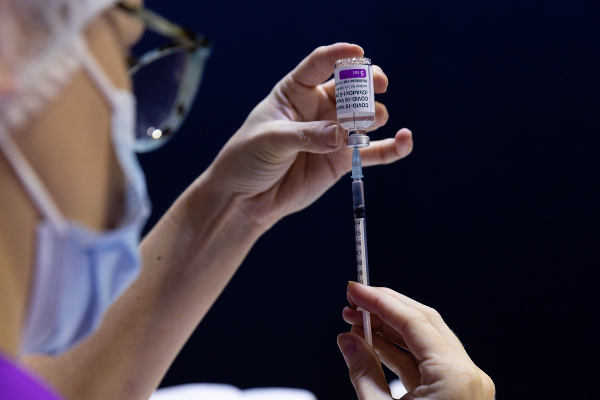 Τέλος και τα εμβόλια Covid - Ποια χώρα σταματά τον εμβολιασμό