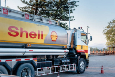 Shell: Χάνει μέχρι και 5 δισ. δολάρια λόγω φυγής από τη Ρωσία