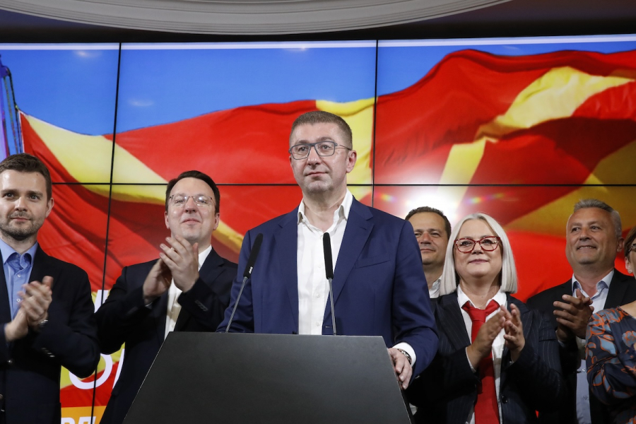 Επιμένει ο Μίτσκοσκι στο σκέτο «Μακεδονία» – Η συνάντηση με τον πρέσβη της Αυστρίας