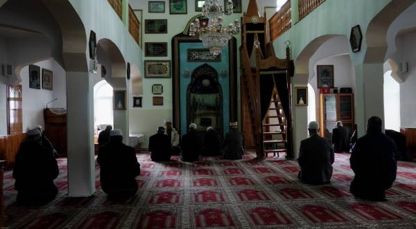 Η λειτουργία του τεμένους ανοίγει το δρόμο για νομιμοποίηση όλων των τζαμιών