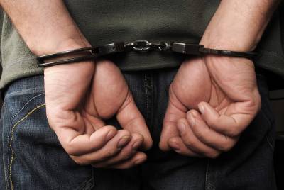Τρεις συλλήψεις για ναρκωτικά στη Σαντορίνη