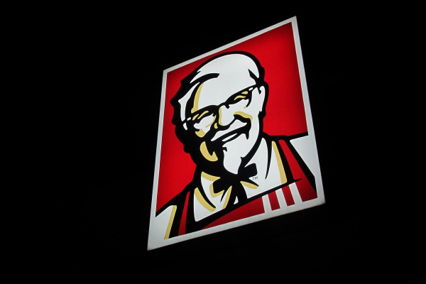 Γερμανία: Σάλος με τα KFC και διαφημιστικό μήνυμα για τη Νύχτα των Κρυστάλλων