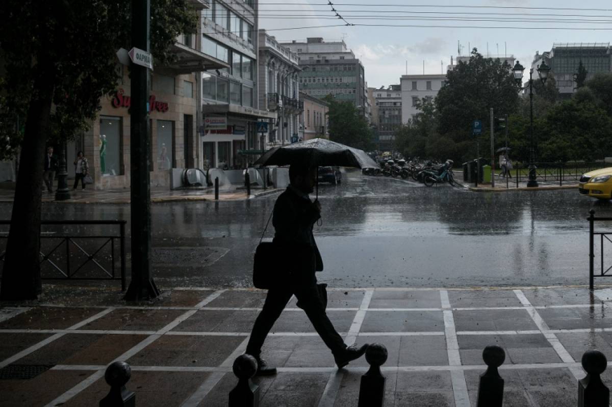 Καταιγίδα στην Αθήνα φέρνει η ψυχρή λίμνη στην ανώτερη ατμόσφαιρα