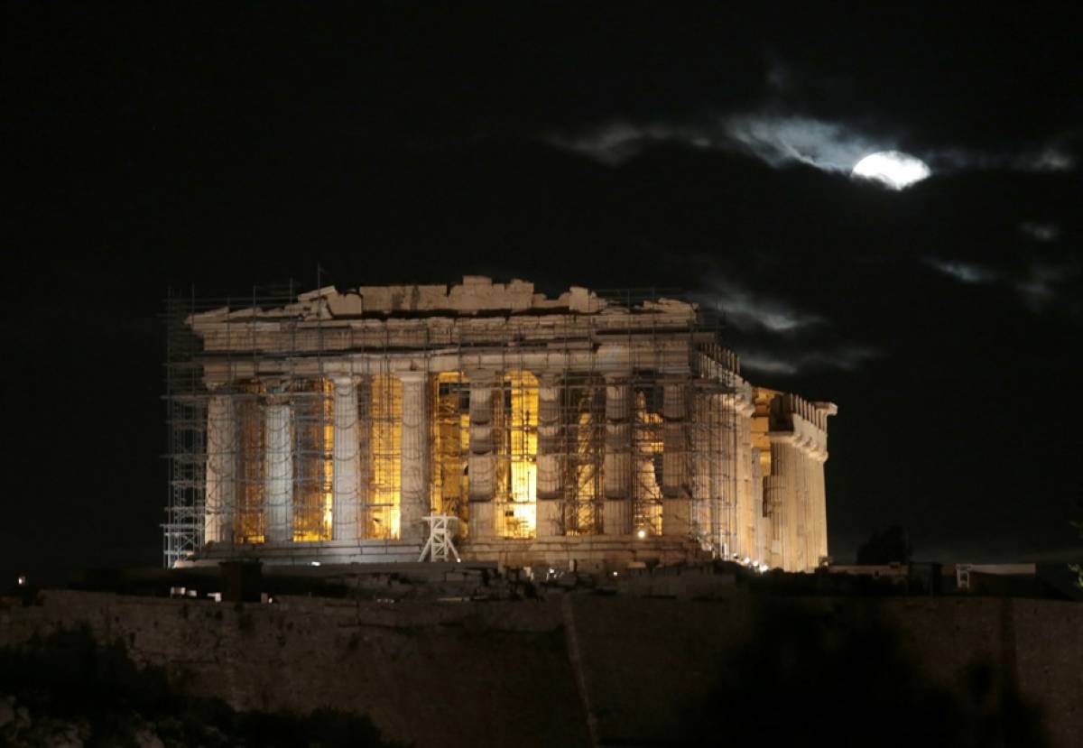 Reuters: H Ακρόπολη και άλλα ελληνικά μνημεία απειλούνται από την κλιματική αλλαγή