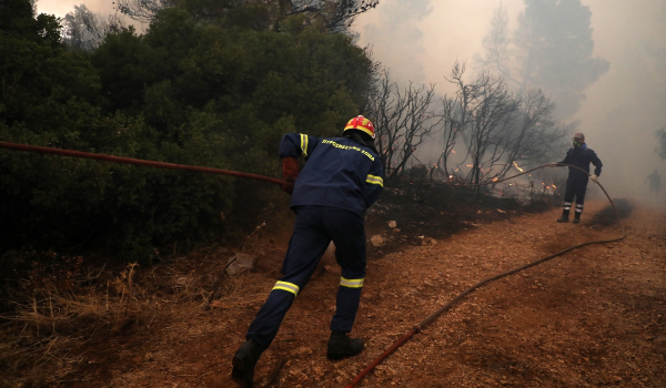 Προσοχή σε 9 περιοχές της Ελλάδας: Τεράστιος κίνδυνος για φωτιές το Σάββατο
