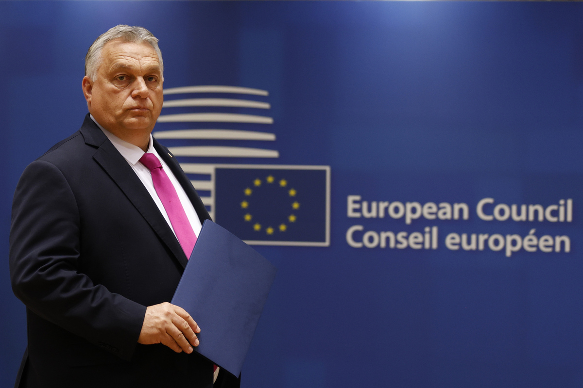 Ο Όρμπαν εκβιάζει ξανά την ΕΕ για την Ουκρανία - Το μήνυμα πριν από τη Σύνοδο Κορυφής