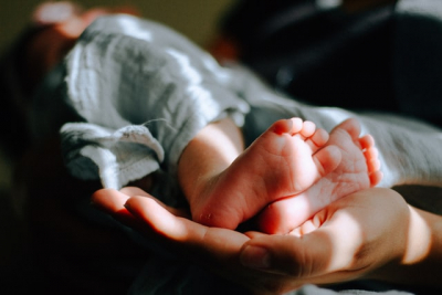 Λουτράκι: Τραγωδία με 8 μηνών βρέφος που πέθανε στον ύπνο του