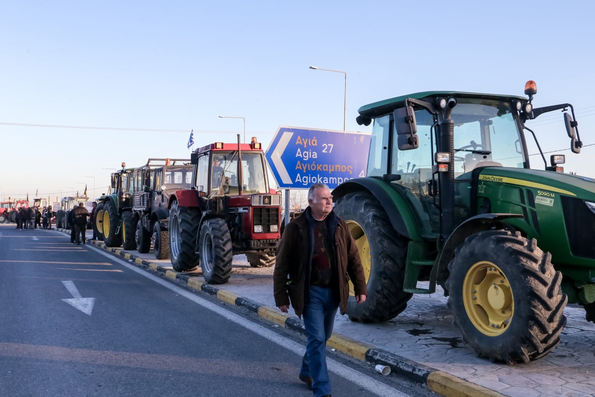Αγρότες: Το μπλόκο Γρεβενών έδωσε υπόμνημα με αιτήματα στη Νίκη Κεραμέως
