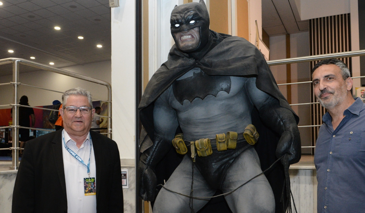 «ΚουτσουΜπάτμαν»: Ο Κουτσούμπας πήγε στο «Comic Con vol.8» και έγινε viral