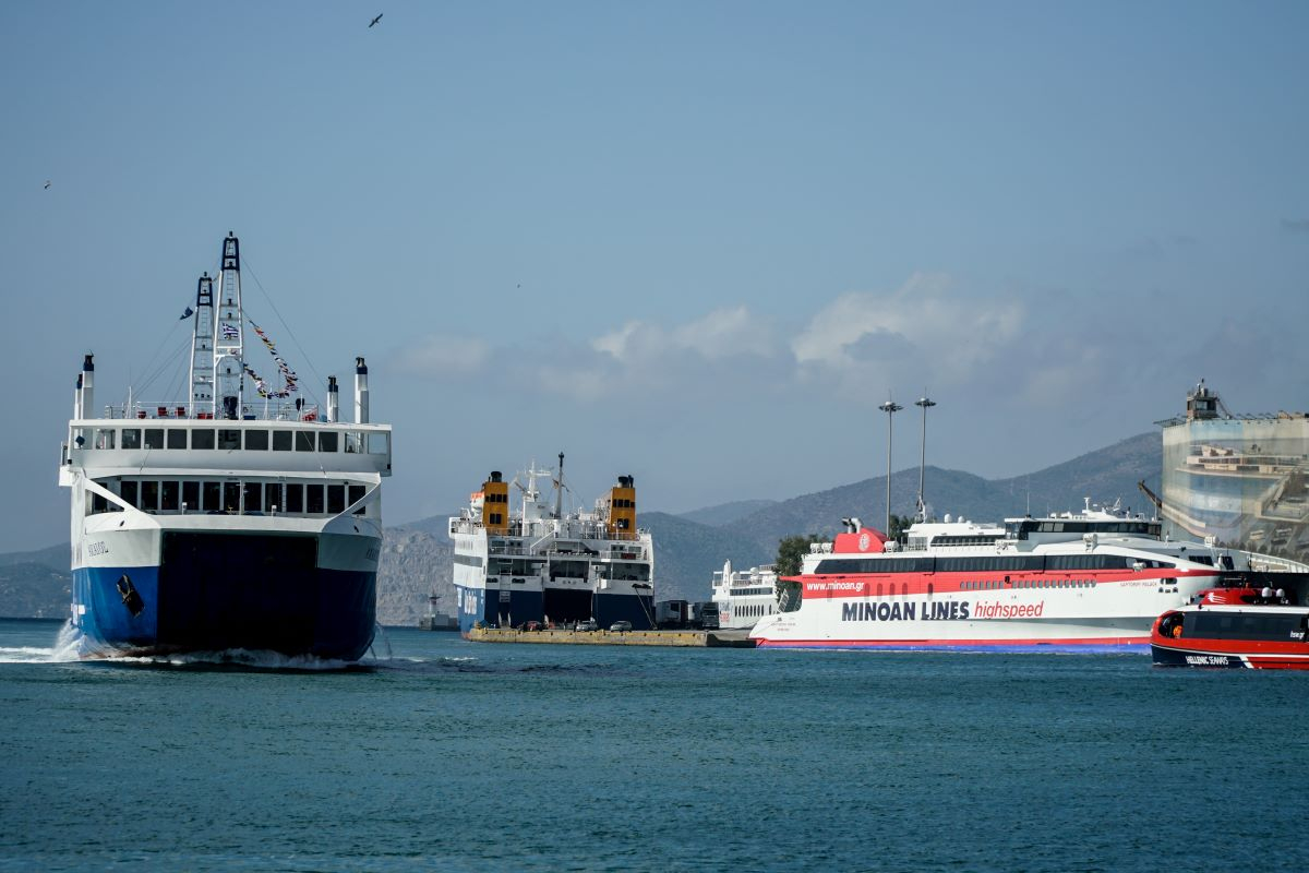 Πάνω από 5.500 πλοία ανήκουν σε Έλληνες εφοπλιστές - Ελέγχουν το 20% της παγκόσμιας χωρητικότητας