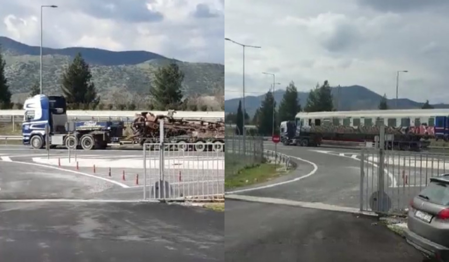 Τέμπη: Βαγόνια από το τρένο του θανάτου μεταφέρονται σε χώρο του ΟΣΕ (βίντεο)