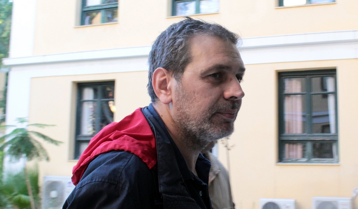 Στέφανος Χίος: Τον αναζητά η ΕΛΑΣ για να τον συλλάβει