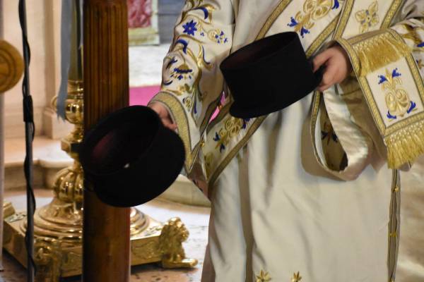 Κληρικοί για κορονοϊό: Συντασσόμεθα απόλυτα με τις οδηγίες του κράτους