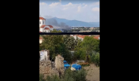 Θεσσαλονίκη: Μεγάλη φωτιά κοντά σε σπίτια στον Τρίλοφο (βίντεο)