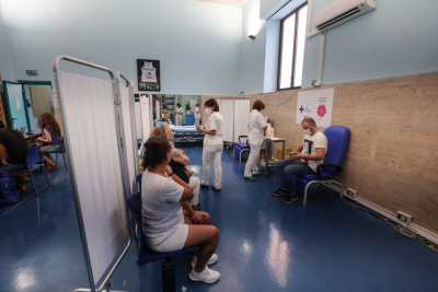 Ιταλία: Νοσηλεύτρια παρίστανε ότι εμβολίαζε αντιεμβολιαστές