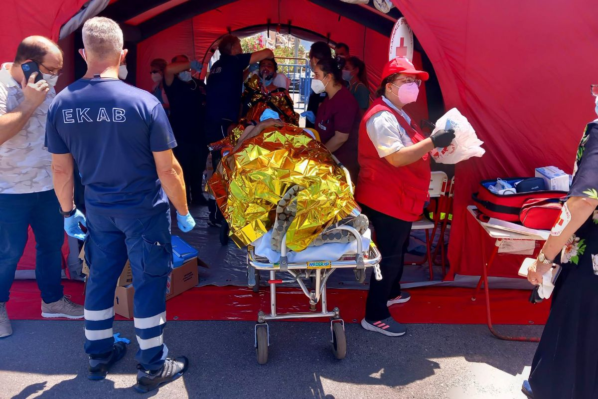 Ναυάγιο στην Πύλο: Ασύλληπτη τραγωδία με δεκάδες νεκρούς - Φόβοι πως επέβαιναν 700 άτομα στο σκάφος