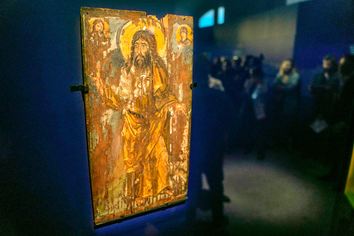 Σπάνιες εικόνες από την Ουκρανία θα εκτεθούν στο Μουσείο του Λούβρου