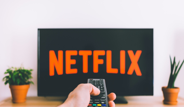 Το Netflix «χαιρέτησε» τον ήλιο του ΠΑΣΟΚ