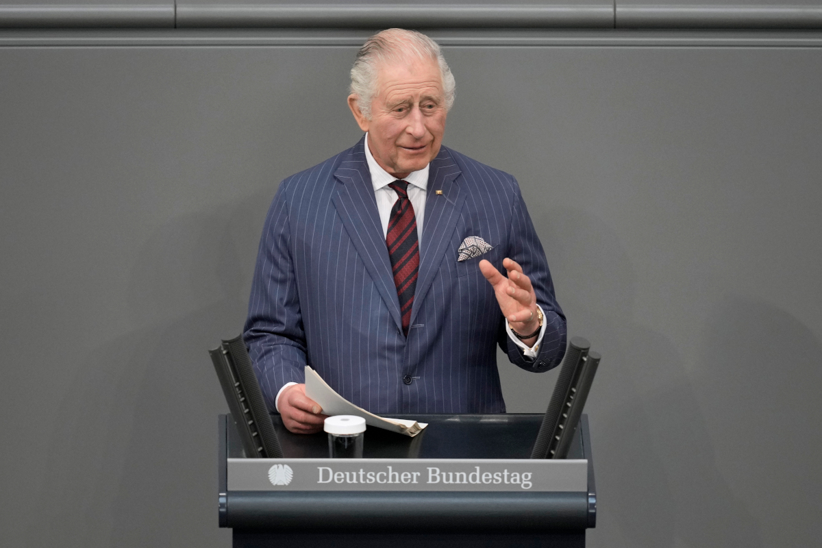 Ο βασιλιάς Κάρολος έγινε ο πρώτος μονάρχης που απευθύνθηκε στην ολομέλεια της Bundestag