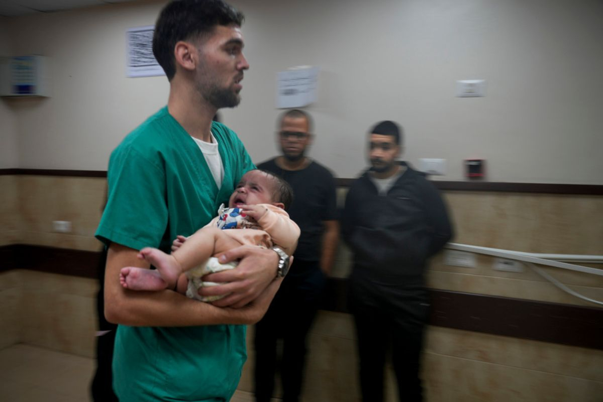 Έφοδος του ισραηλινού στρατού στο Αλ Σίφα: Τανκς και δεκάδες στρατιώτες στο νοσοκομείο